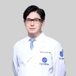 パク・ヤンス代表院長
